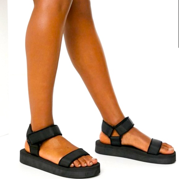 ASOS Shoes - ASOS Floodlight Sporty Sandals Velcro Strap